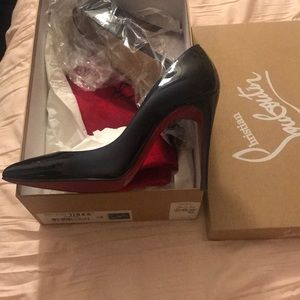 Black patent Christian Loub